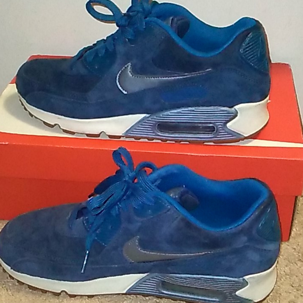 Air Max 90 PRM Suede